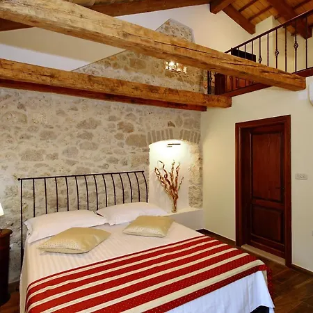 Rustica Villa