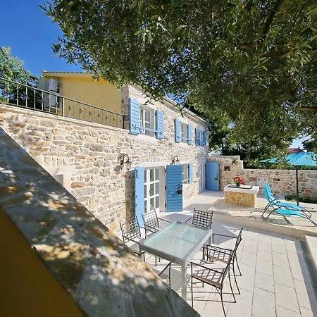 Rustica Villa