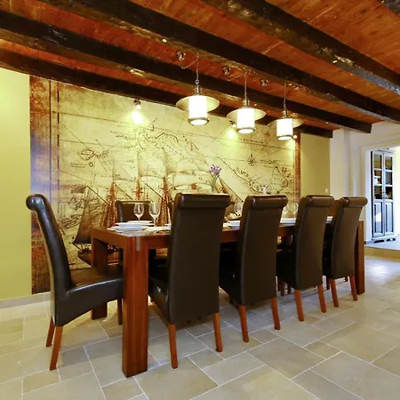 Rustica Villa